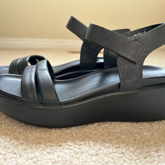ECCO WOMEN'S FLOWT WEDGE LX SANDAL - Black - Picture 5 of 9